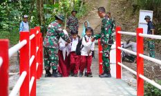 Menjelang Penutupan TMMD Ke 127, Dan SSK Satgas Lakukan Pengecekan Jembatan Merah Putih Rampung 100 Persen